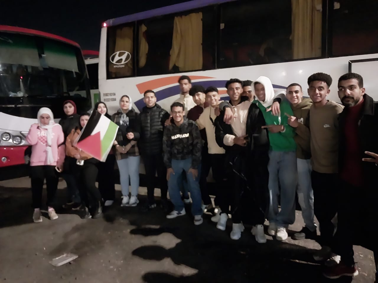 الآلاف يتوجهون من الإسماعيلية إلى معبر رفح  (3)