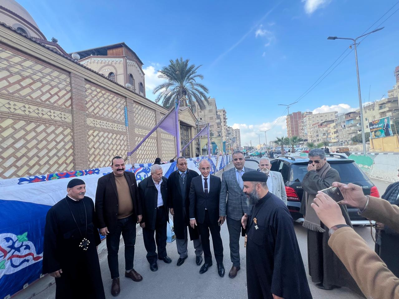 حزب الجبهة الوطنية يشارك في احتفالات الأخوة الأقباط في محافظة الشرقية (1)