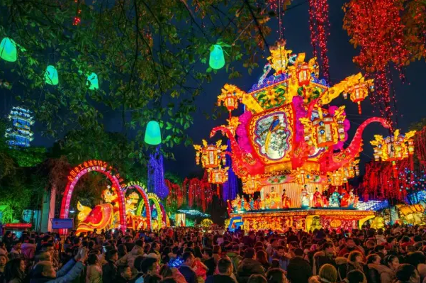 مهرجان الربيع فى الصين مهرجان الربيع فى الصين