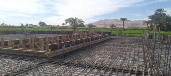 مشروعات محطات الصرف الصحى بقرى الأقصر