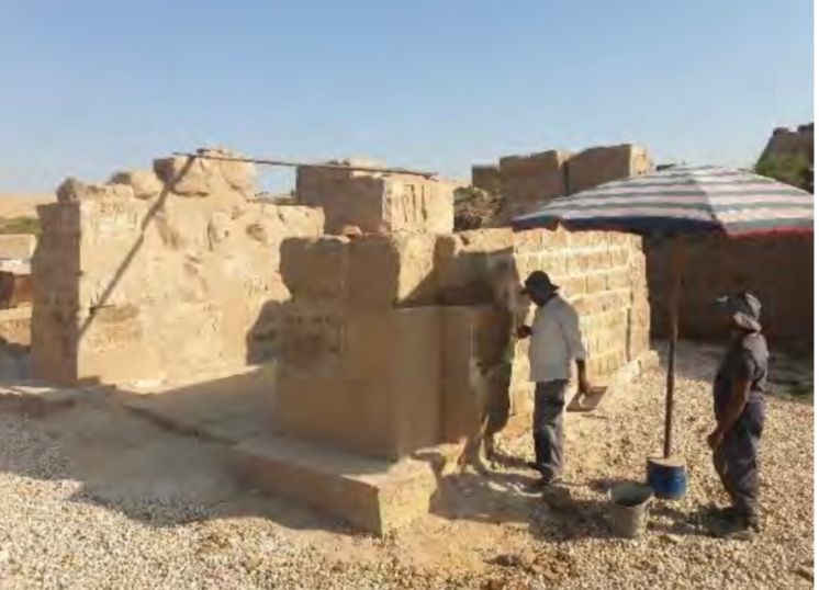 وضع اللمسات الاخيرة والنهائية للبوابة تجهيزًا للافتتاح العام الماضى