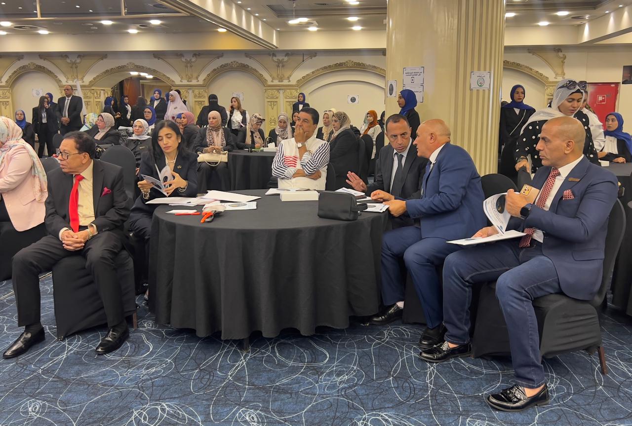 الحضور في المؤتمر