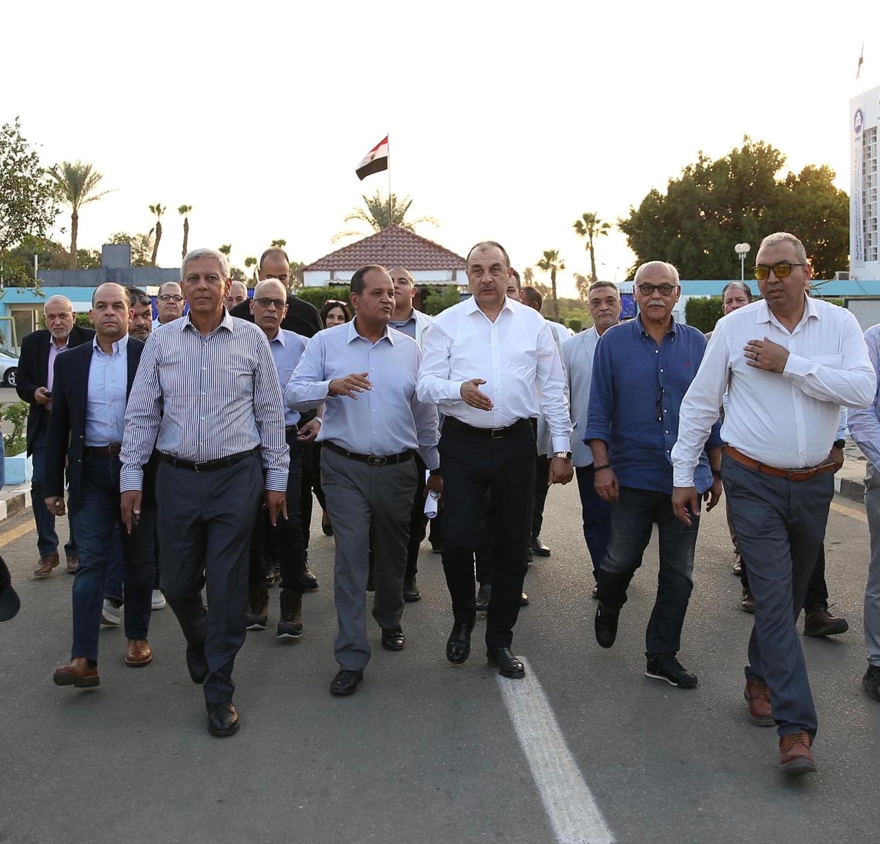تطوير المصانع