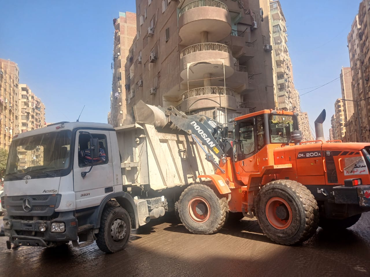 جانب من رفع الإشغالات