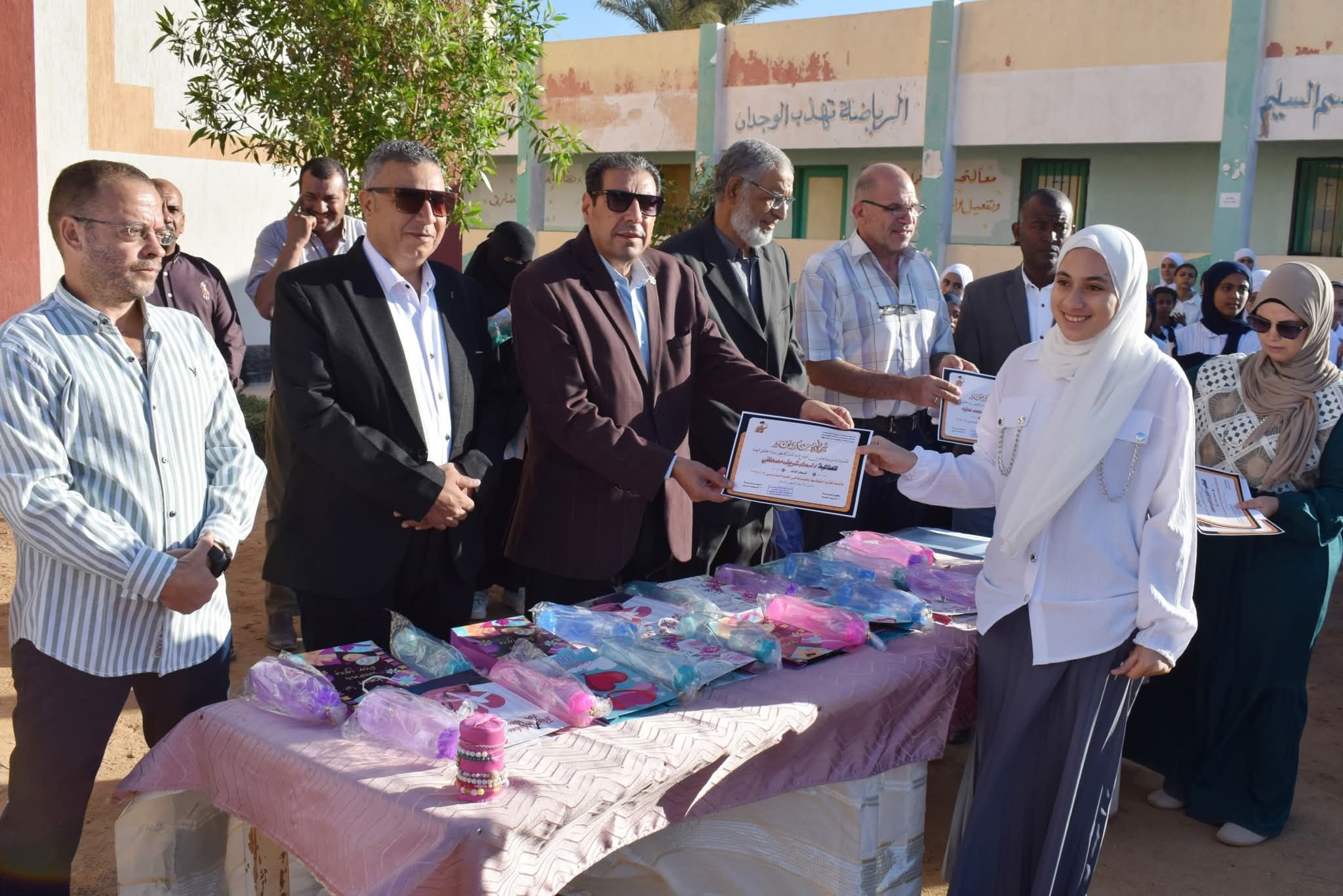 جانب من التكريمات (1)