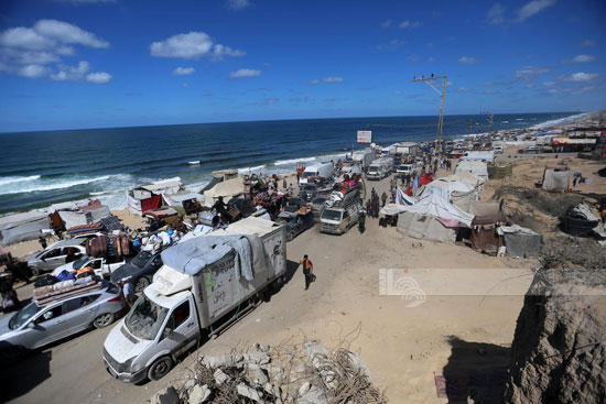 تكدس النازحين فى شارع الرشيد