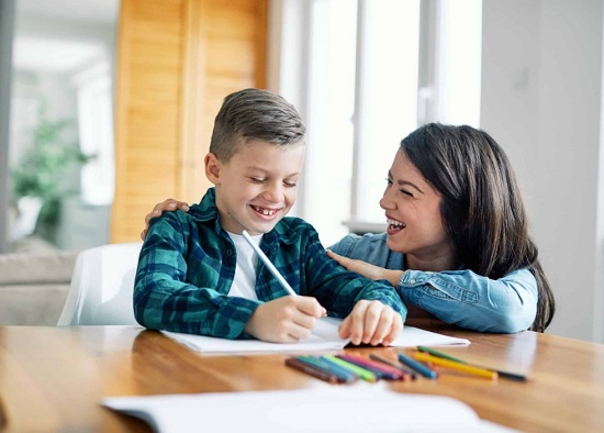 7 نصائح لجعل الطفل يحب مادة دراسية 7 نصائح لجعل الطفل يحب مادة دراسية