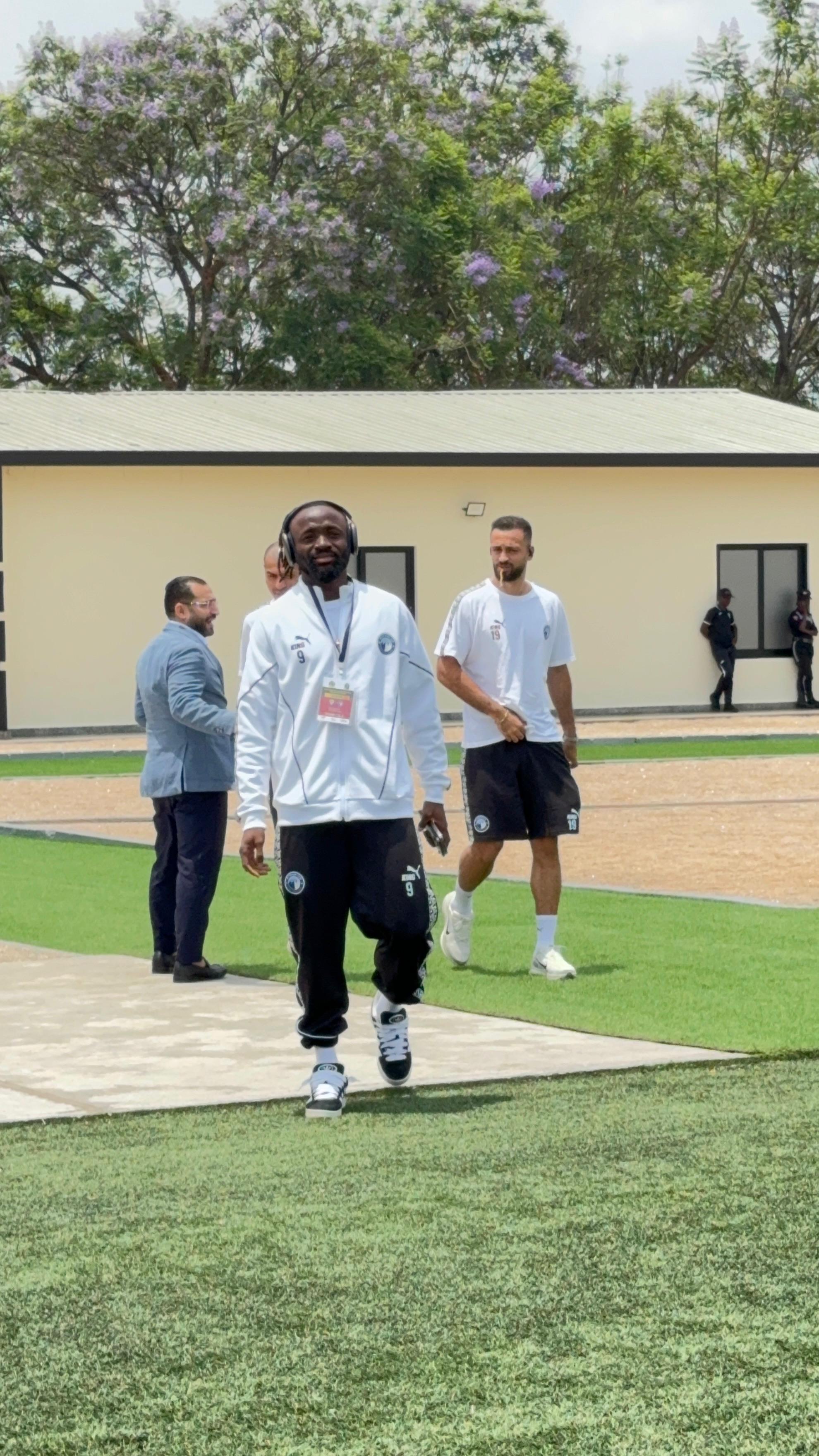 وصول بيراميدز لملعب المباراة