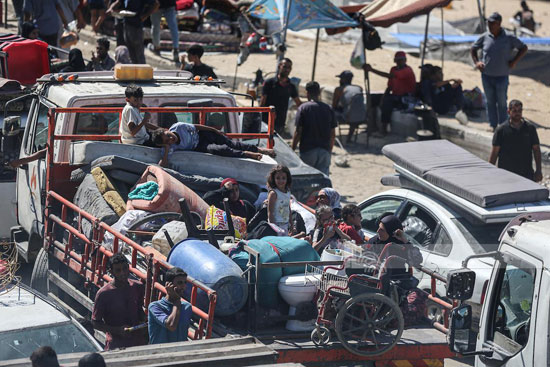 تكدس كبير للنازحين