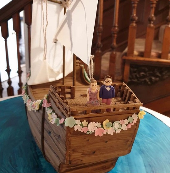 تورتة على هيئة سفينة