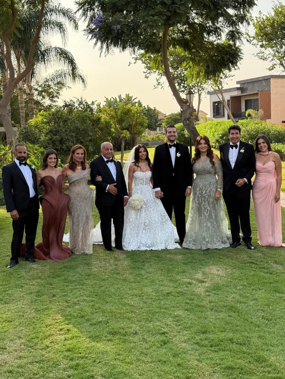 نجل هانى رمزى وعروسته