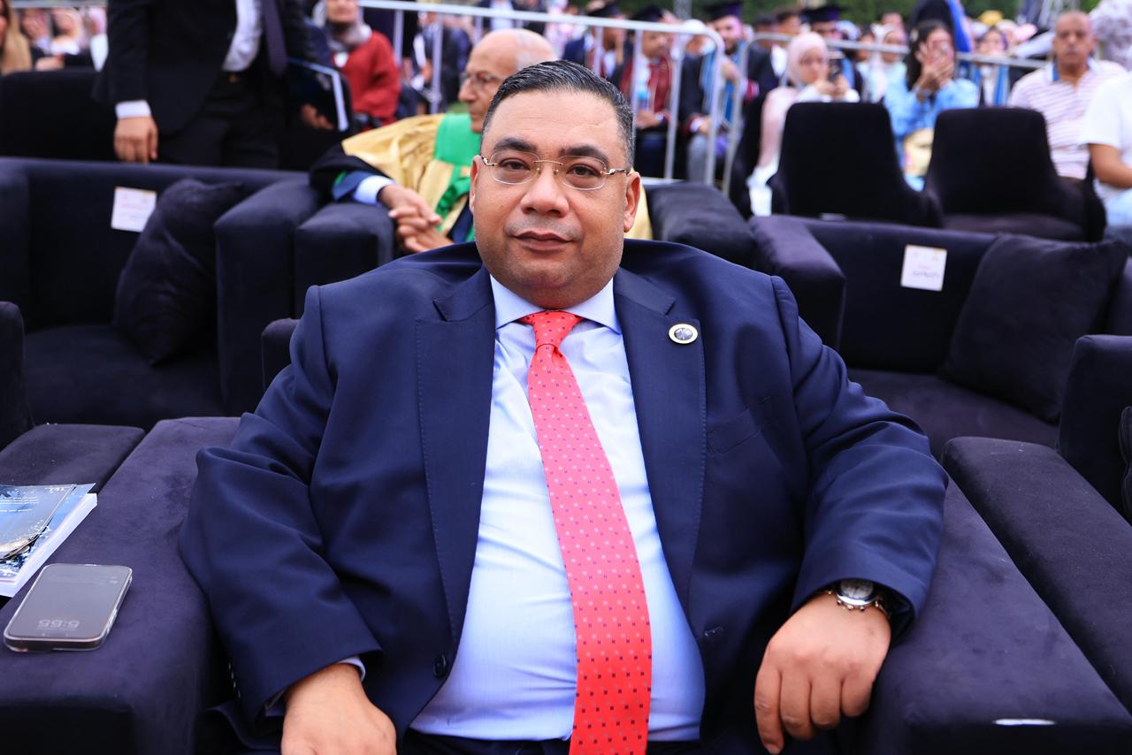 تخرج دفعة جديدة من كلية حقوق عين شمس (2)