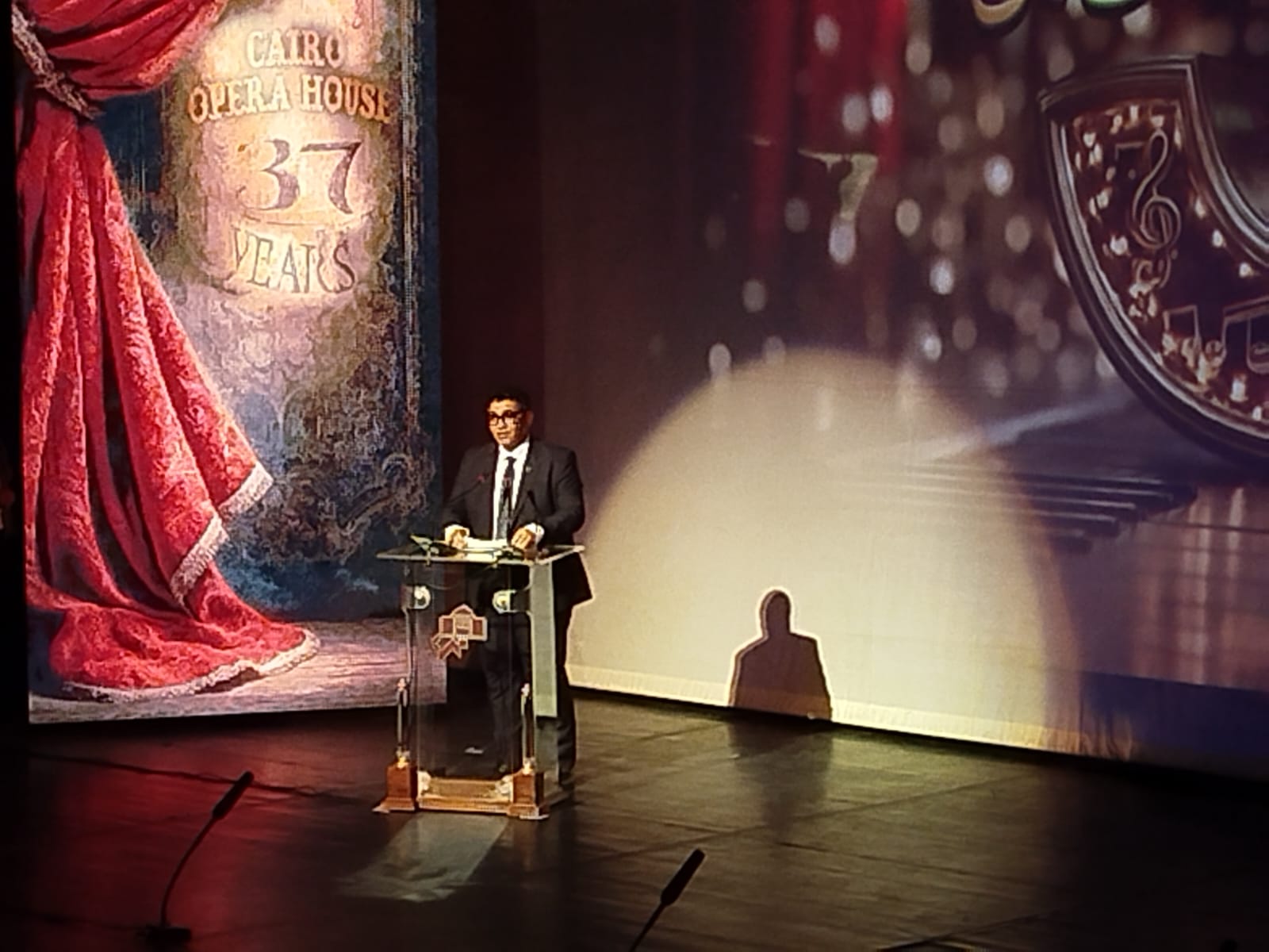 bade8831-f63a-476f-b459-2015b63f7ba9 bade8831-f63a-476f-b459-2015b63f7ba9