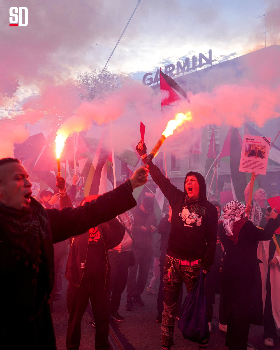 الجماهير قبل المباراة الجماهير قبل المباراة