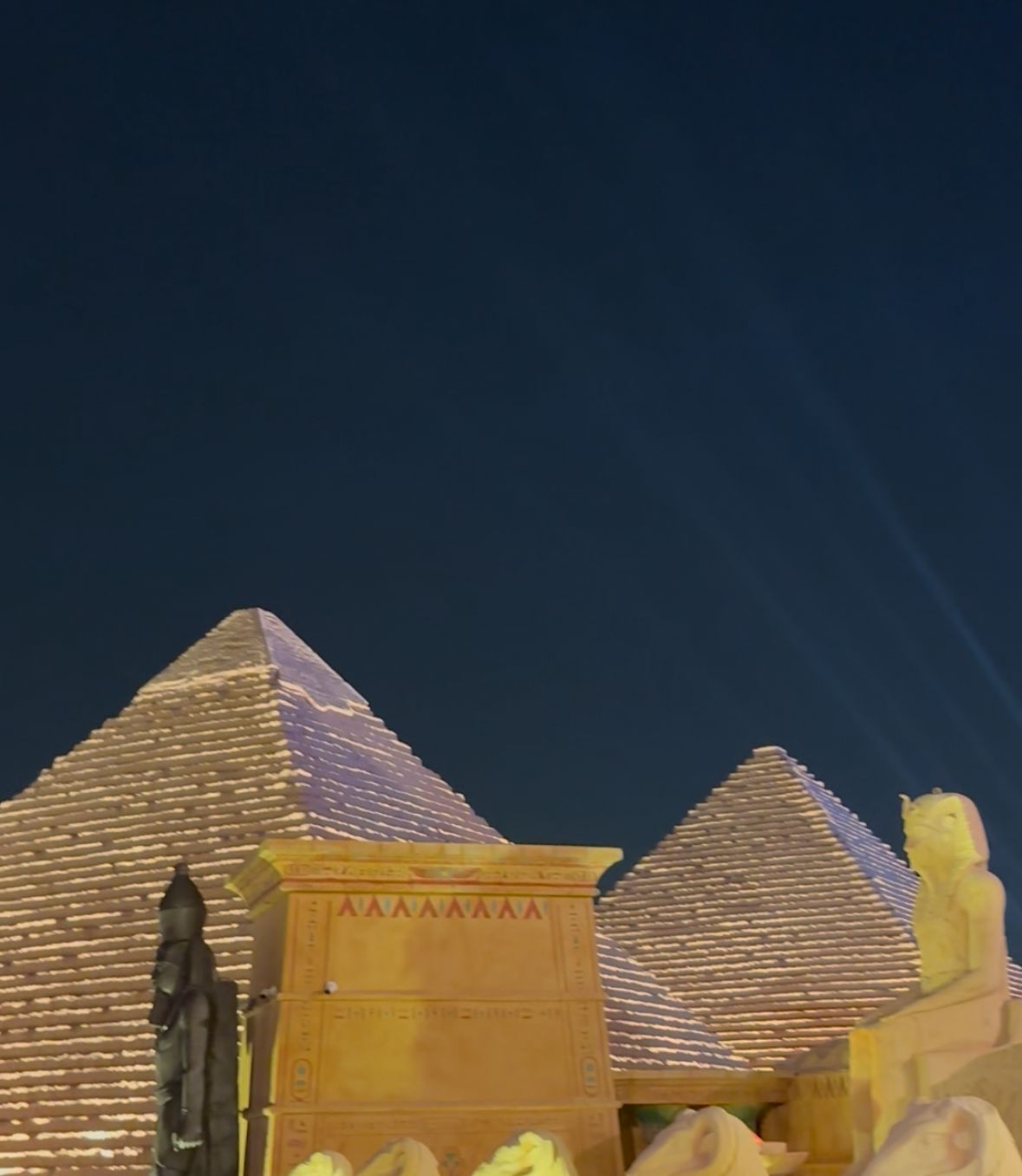 بوليفارد وورلد (4)