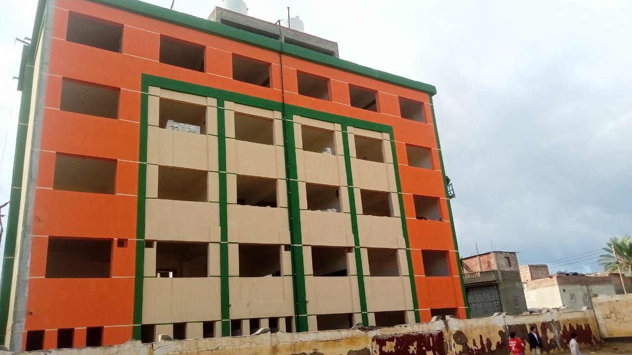 جانب من انشاء المدارس