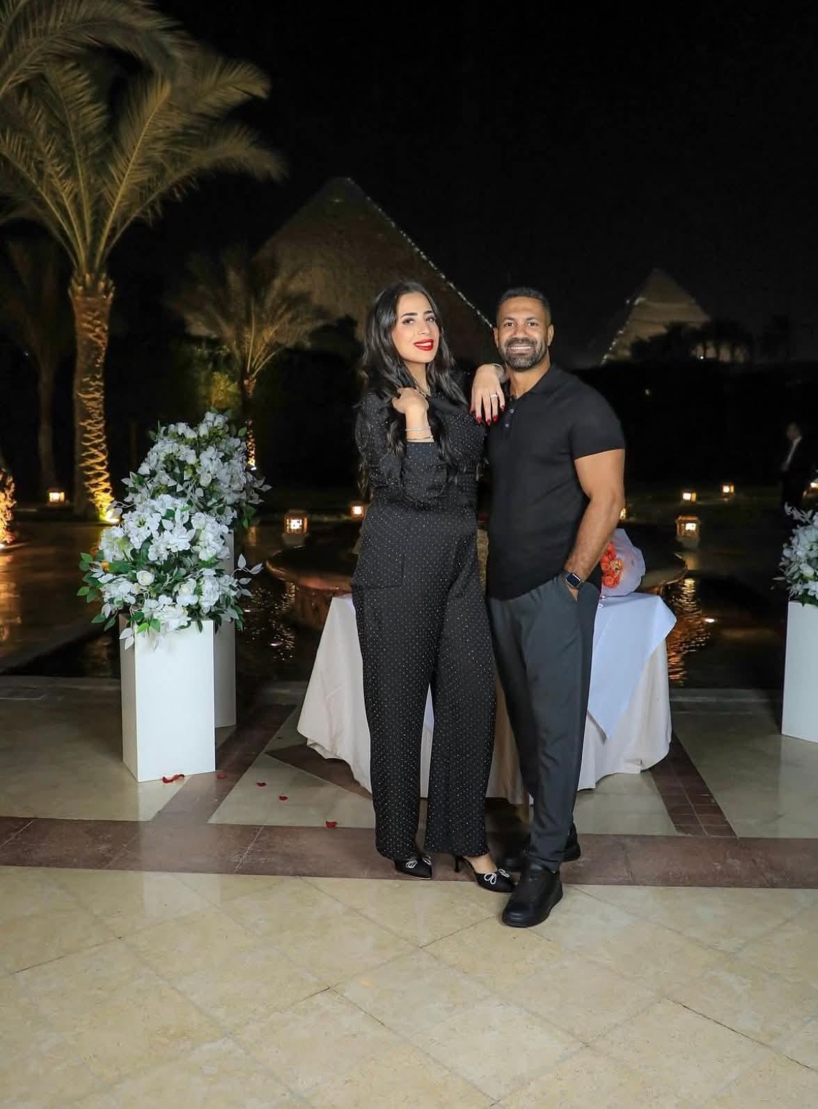 حسني وميرنا امام الاهرمات