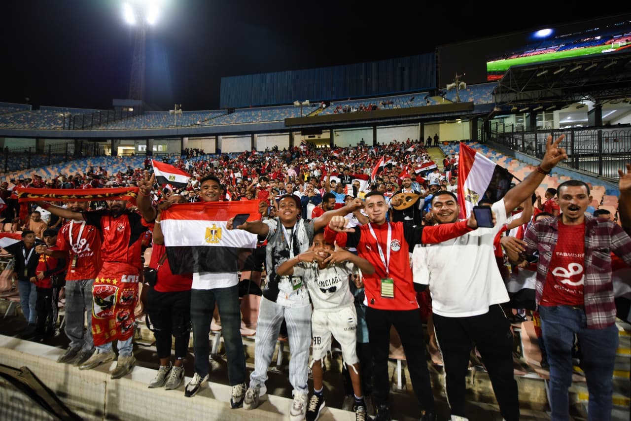 جماهير منتخب مصر تحتشد في استاد القاهرة (10)