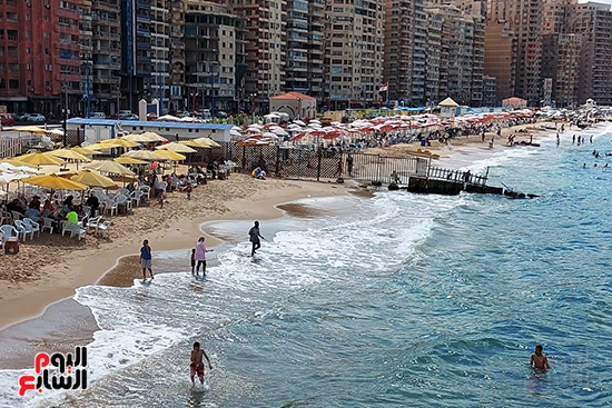 توافد-على-الشواطئ-مع-الخريف