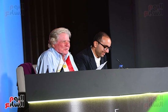 حسين فهمي ومحمد طارق