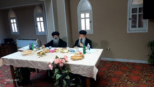 خلال الاجتماع