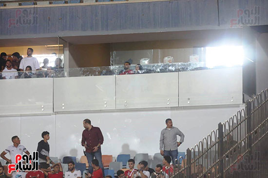 صلاح وزوجتة بالمقصورة صلاح وزوجتة بالمقصورة