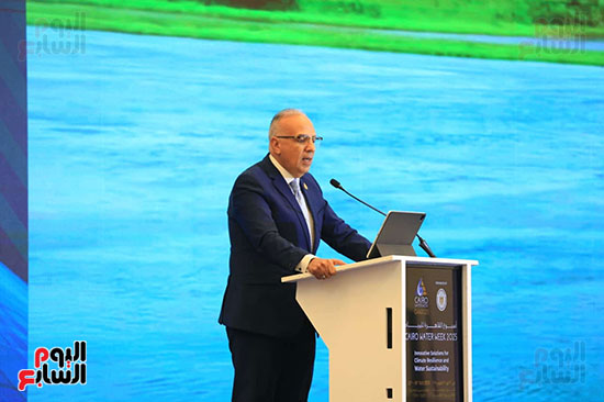 وزير الرى خلال المؤتمر الصحفي على هامش اسبوع القاهرة للمياه