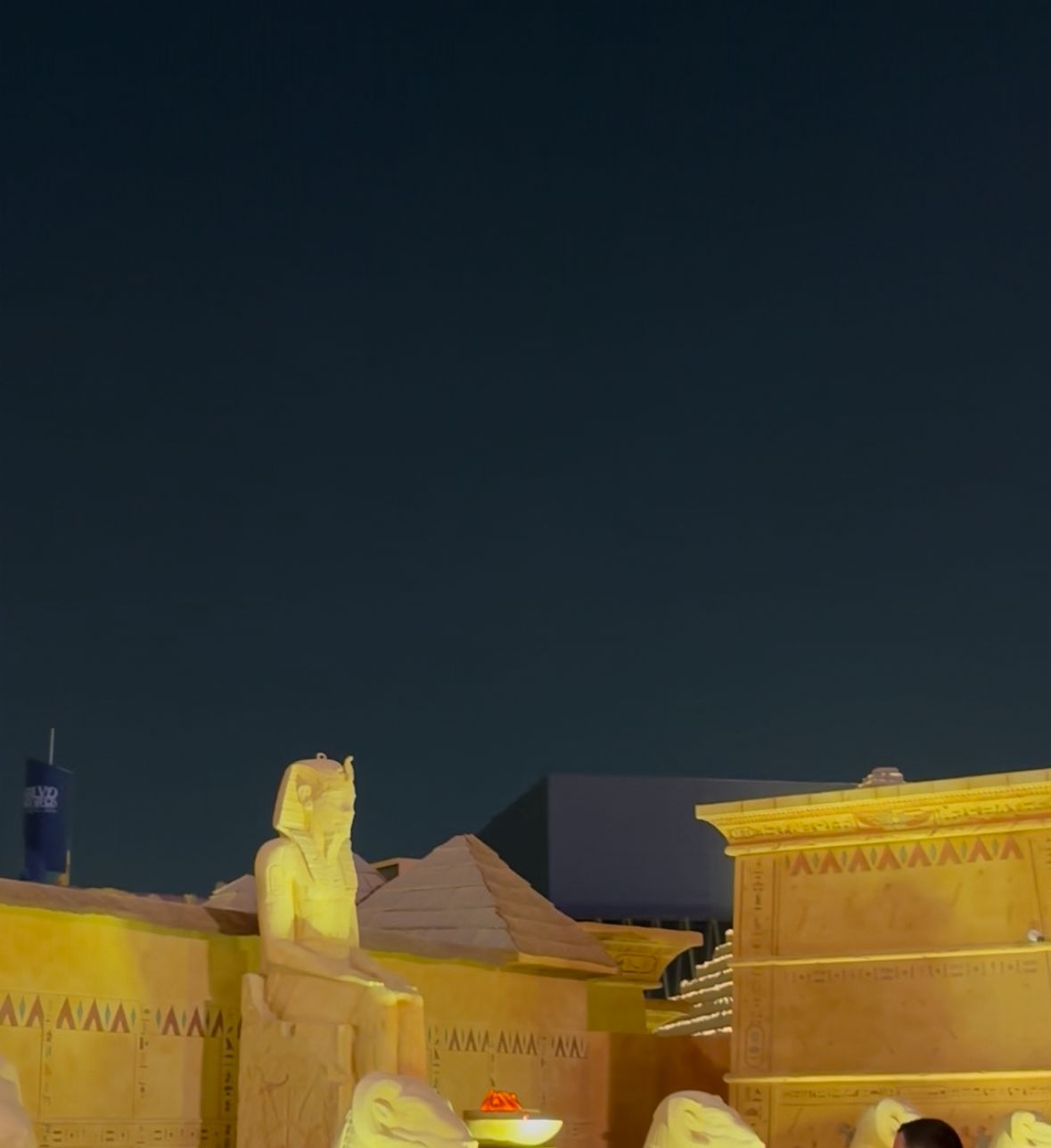 ابو الهول في بوليفارد وورلد