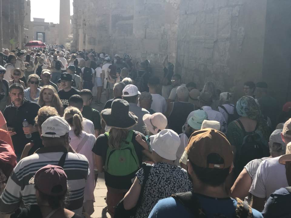 زيارات سياحية كبيرة فى قلب معابد الأقصر