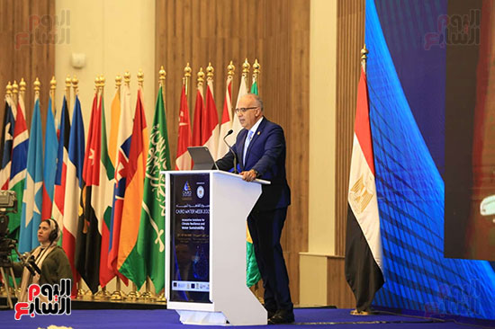 الدكتور هاني سويلم خلال المؤتمر الصحفي على هامش اسبوع القاهرة للمياه