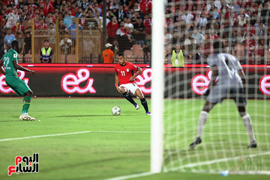 مصطفي محمد يسيطر علي الكرة مصطفي محمد يسيطر علي الكرة