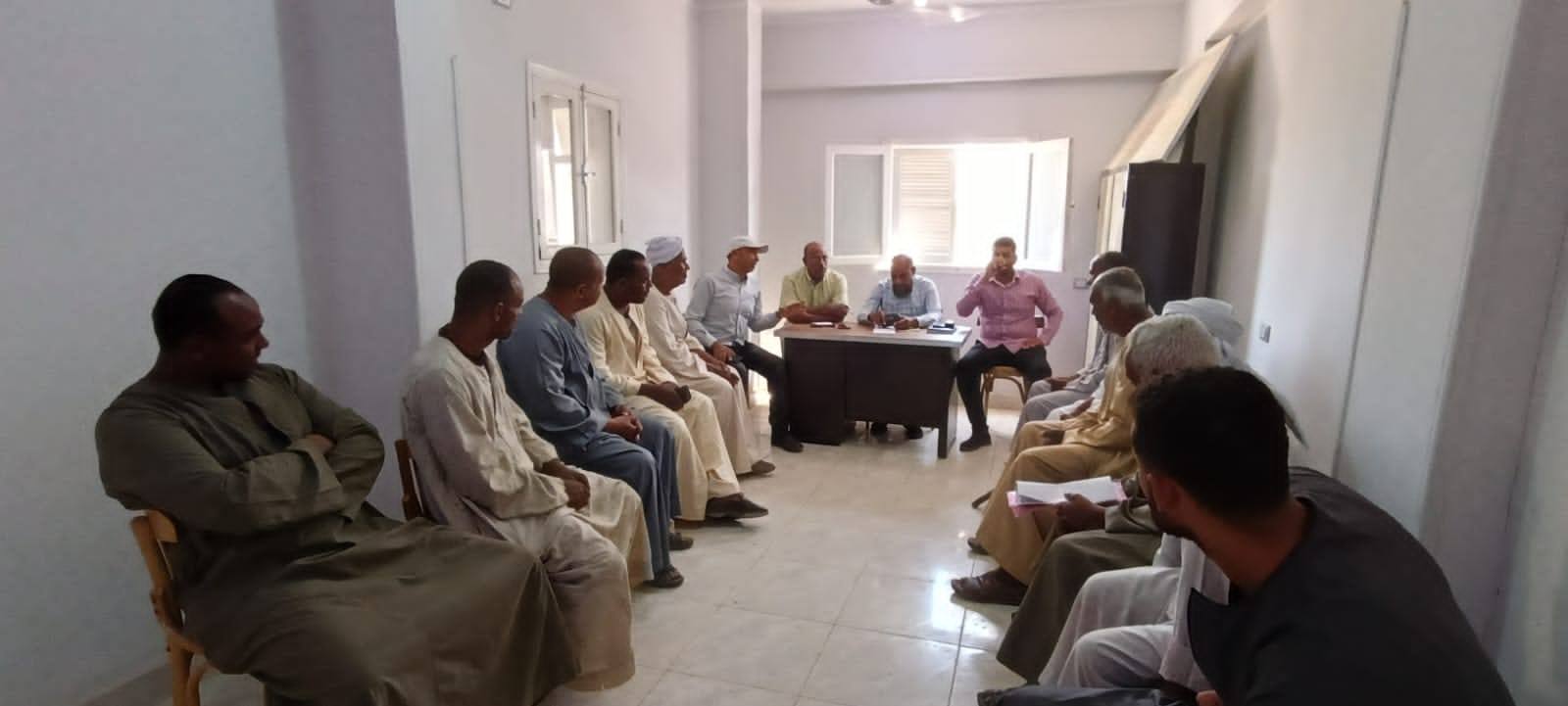 ندوات إرشادية وتوصيات فنية لمزارعى قصب السكر بالأقصر ندوات إرشادية وتوصيات فنية لمزارعى قصب السكر بالأقصر