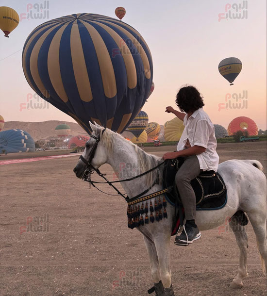 جانب-من-رحلات-سفارى-الخيول-بين-البالون جانب-من-رحلات-سفارى-الخيول-بين-البالون
