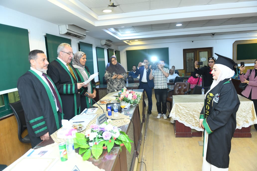 لجنة المناقشة ورباب الجالى2 لجنة المناقشة ورباب الجالى2