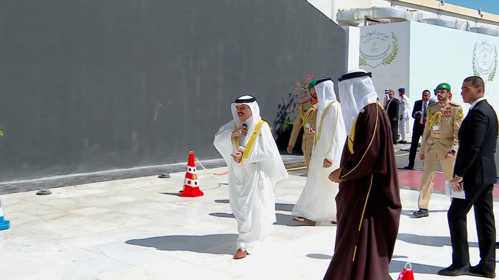 السيسي يستقبل ملك البحرين (5)