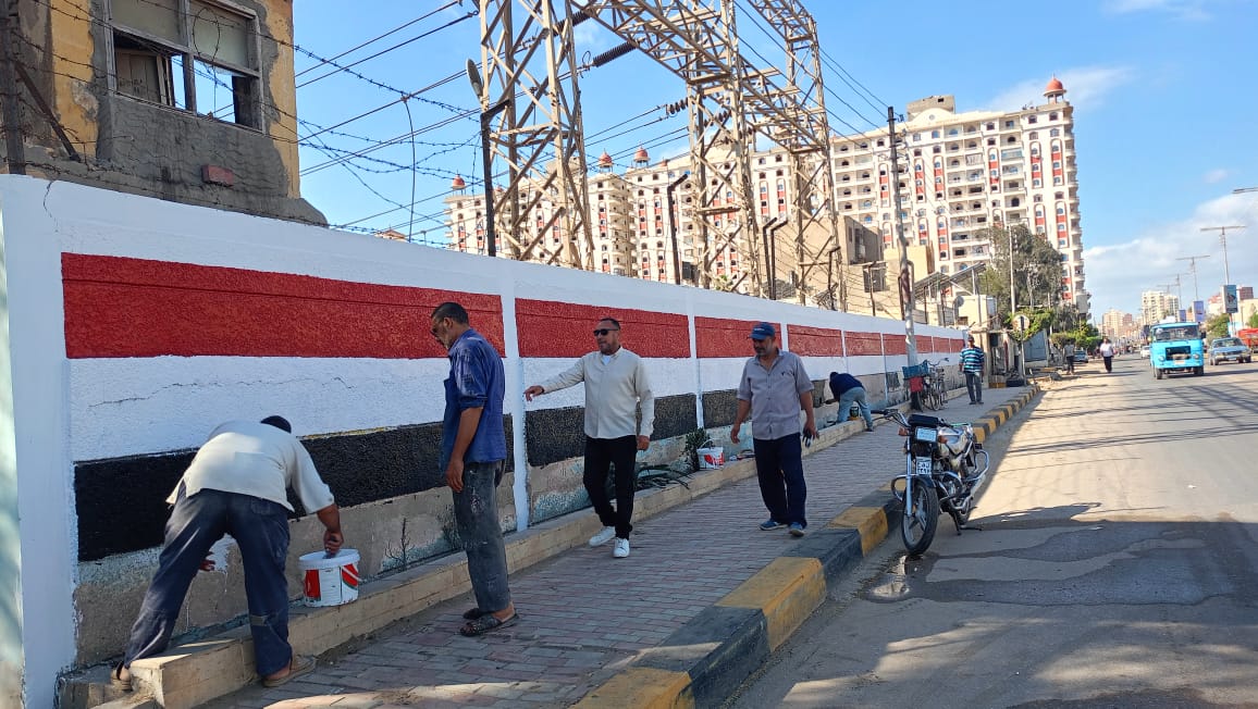 تجميل الجدران استقبالا للعيد القومي لمحافظة كفر الشيخ