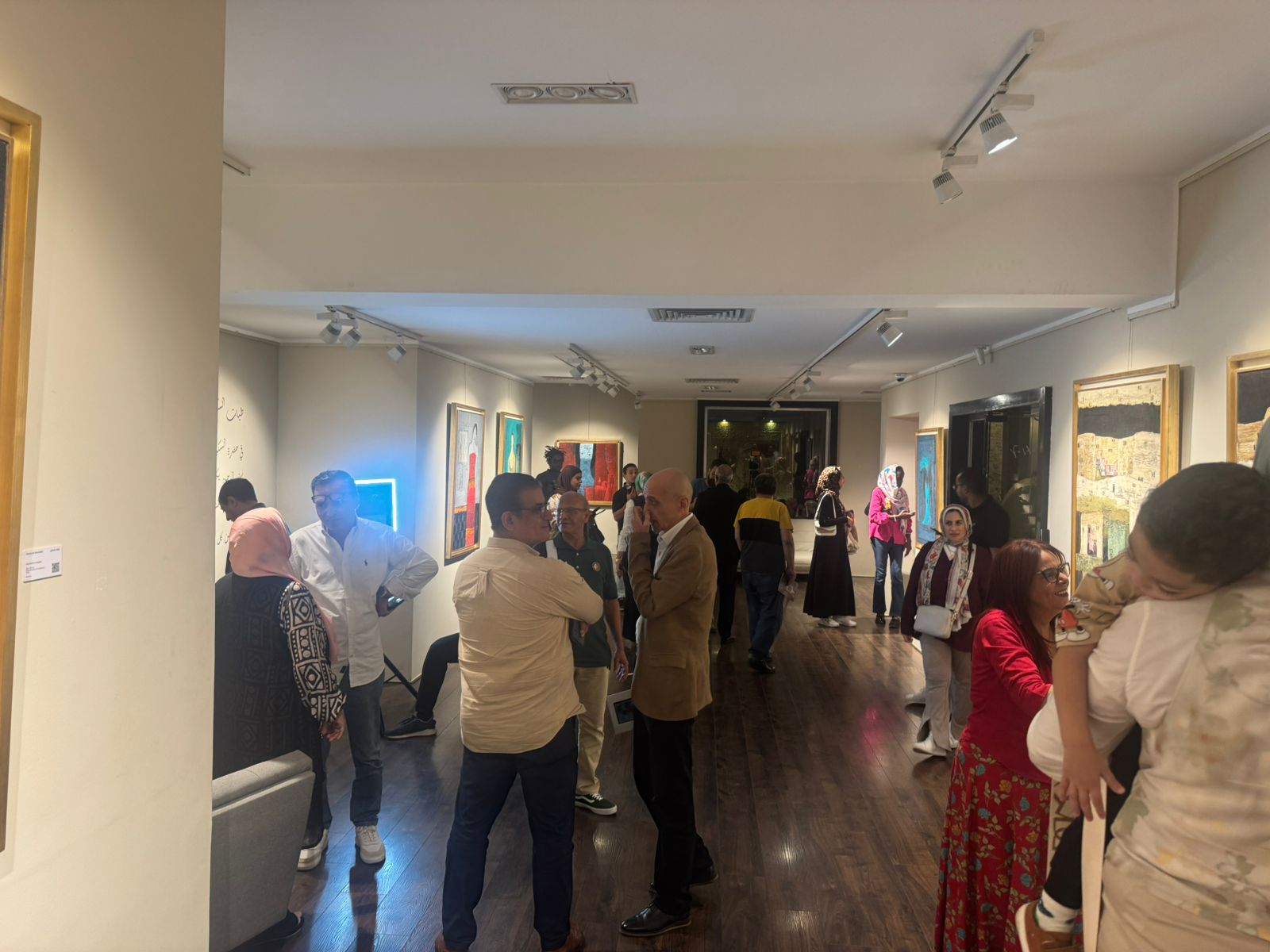 افتتاح معرض طيات السكون افتتاح معرض طيات السكون