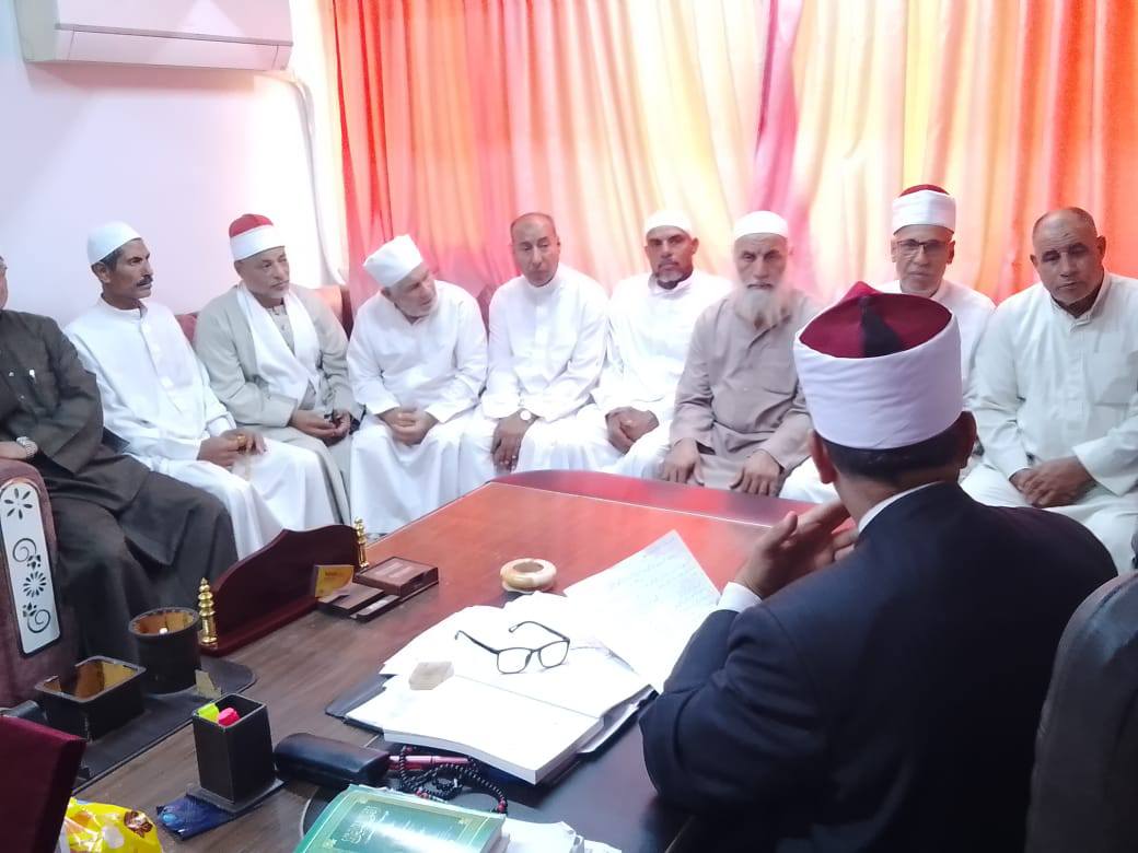 عقد مقابلات شخصية للمحالين للمعاش
