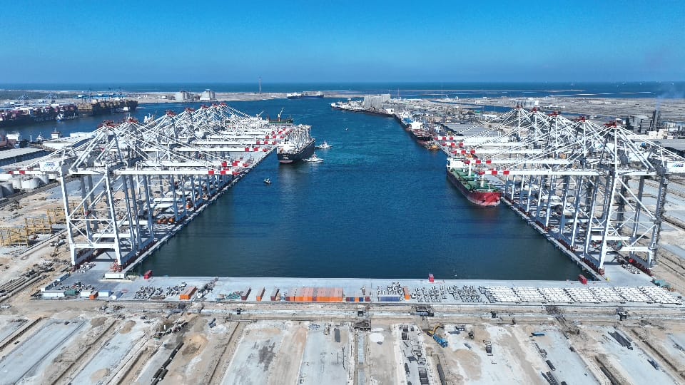 محطة حاويات تحيا مصر 1 بميناء دمياط (11)