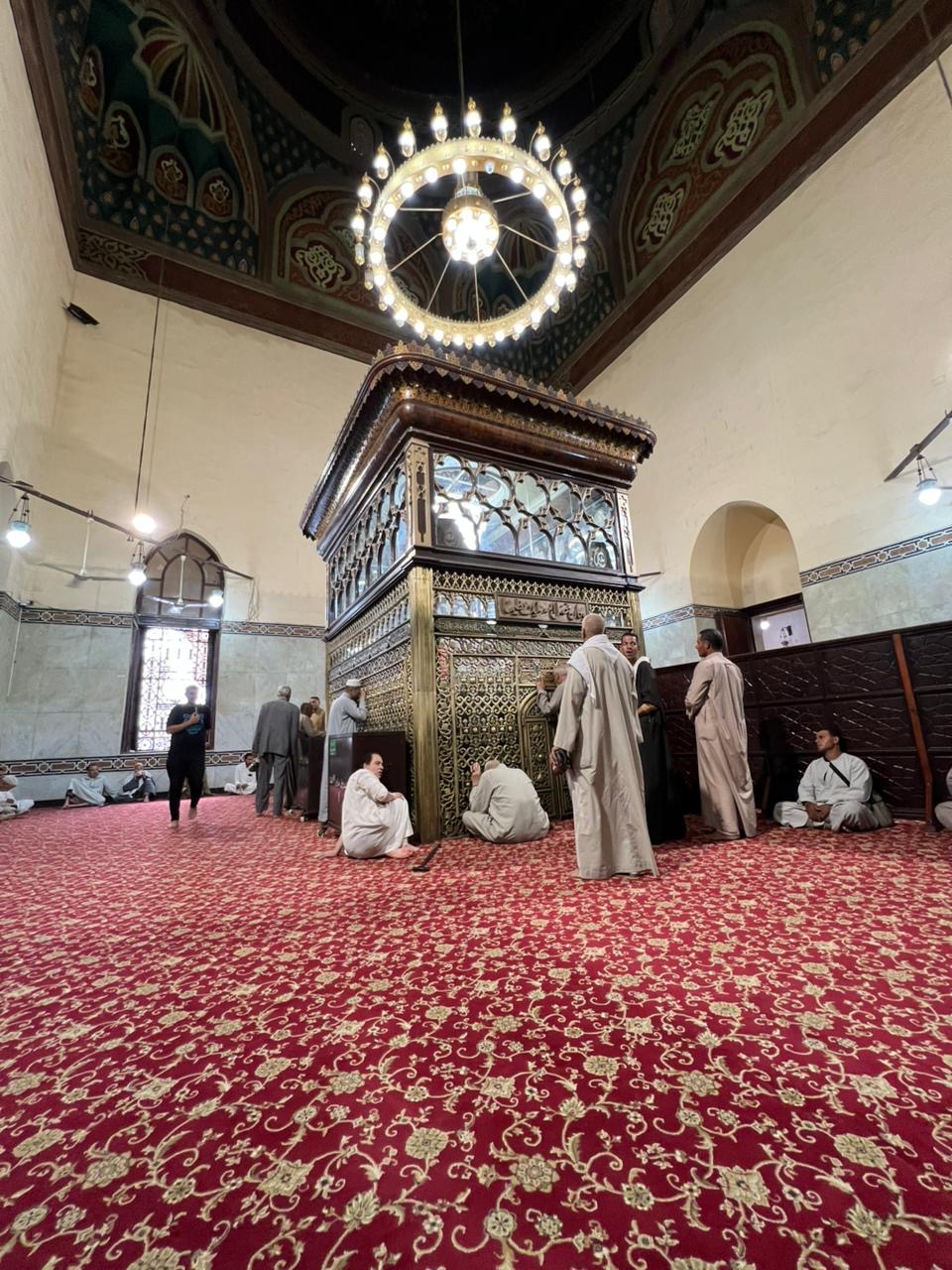 عدد من المترددين على مقام السيد البدوى (4)