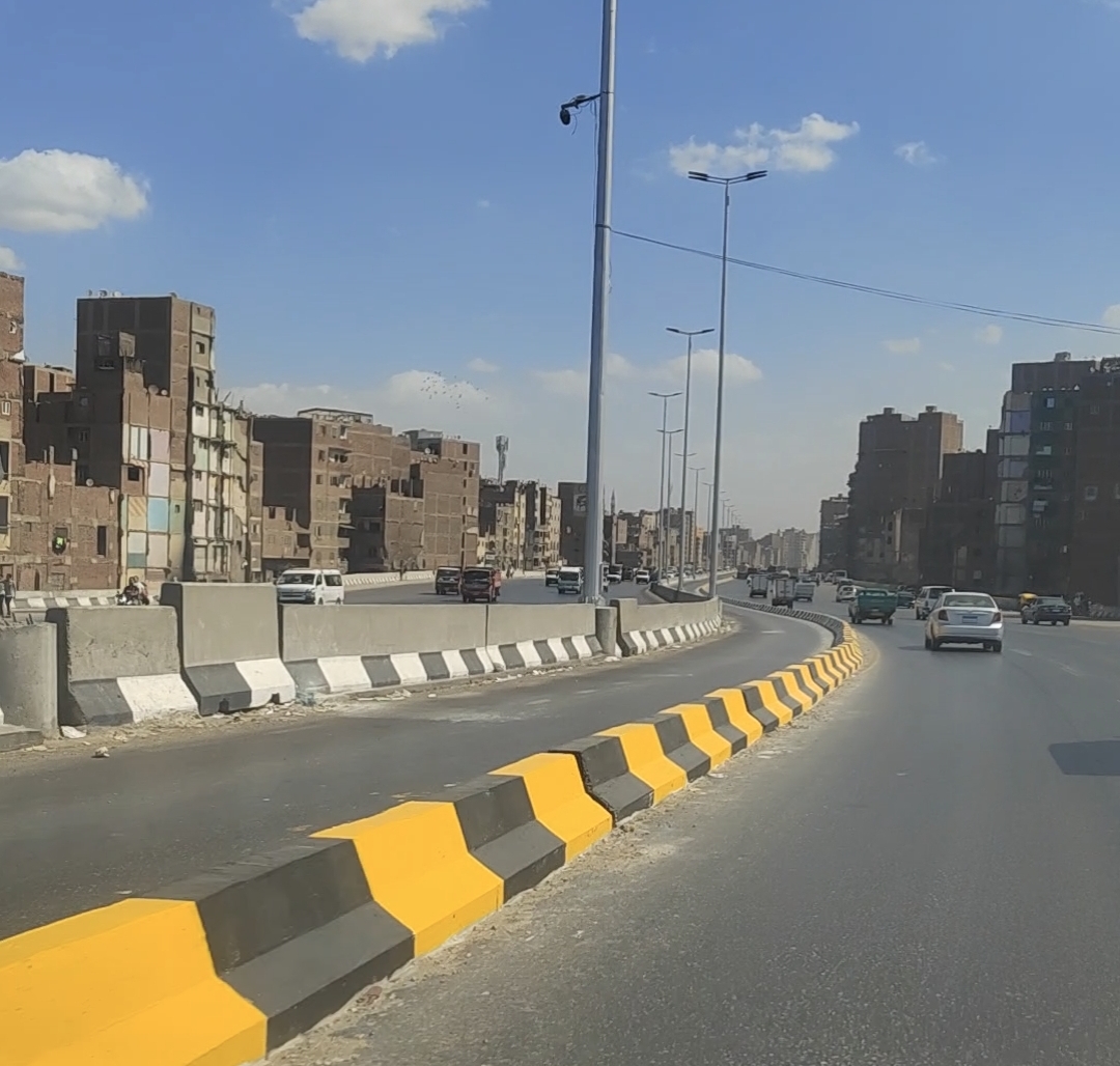 عزل حارة للاتوبيس الترددي (3)