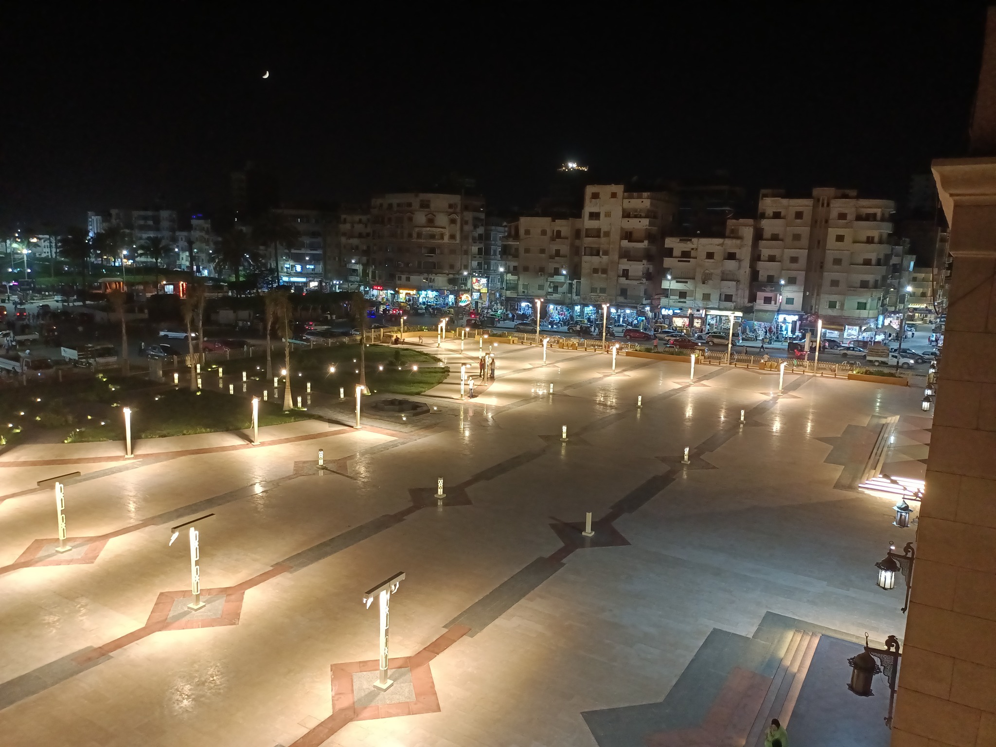 جمال ساحة مسجد إبراهيم الدسوقي ليلا