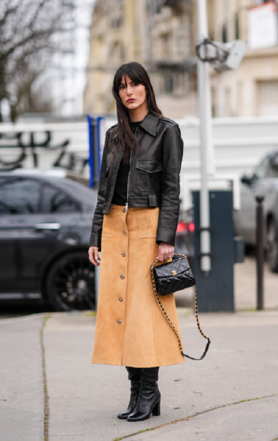 جيبة من الجلد المدبوغ