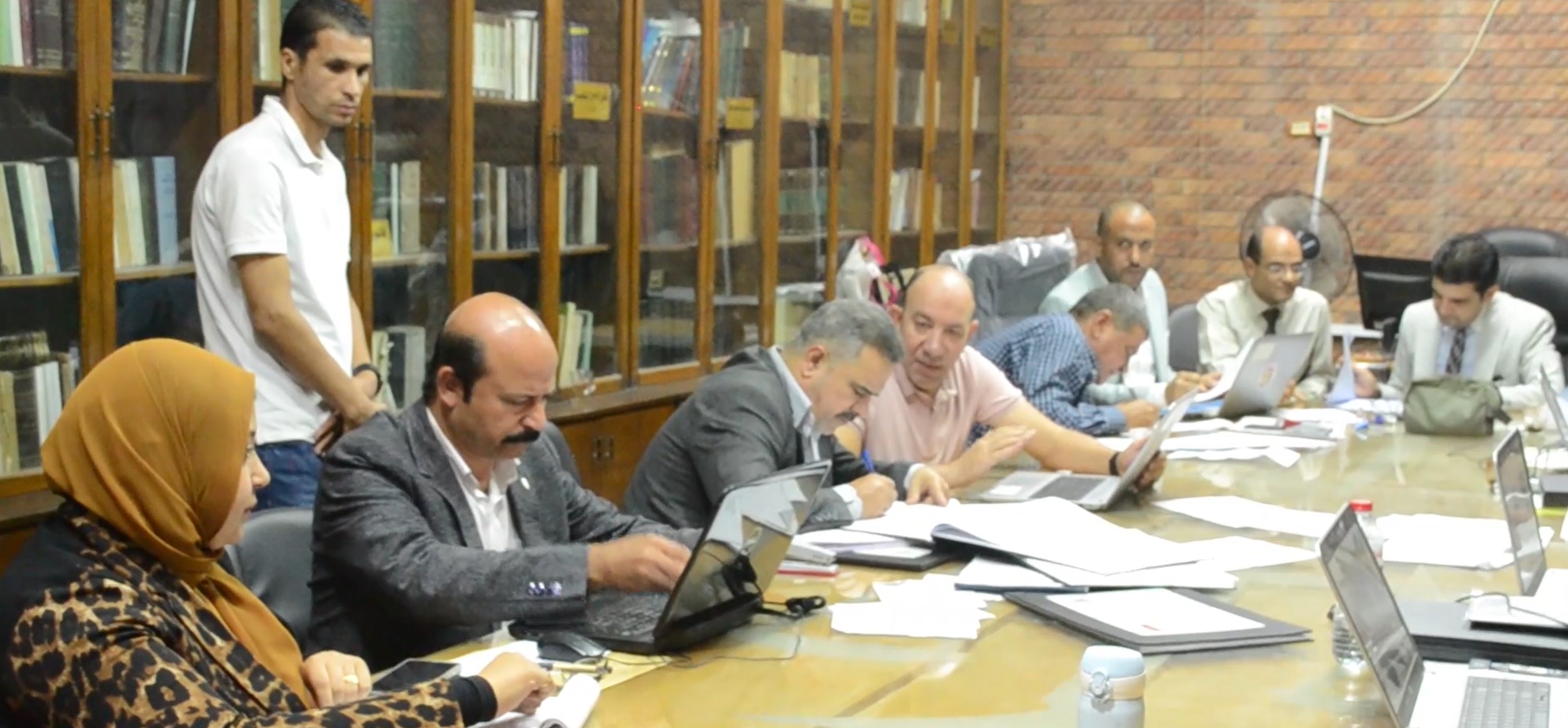 مراجعة أوراق المرشحين بكفر الشيخ