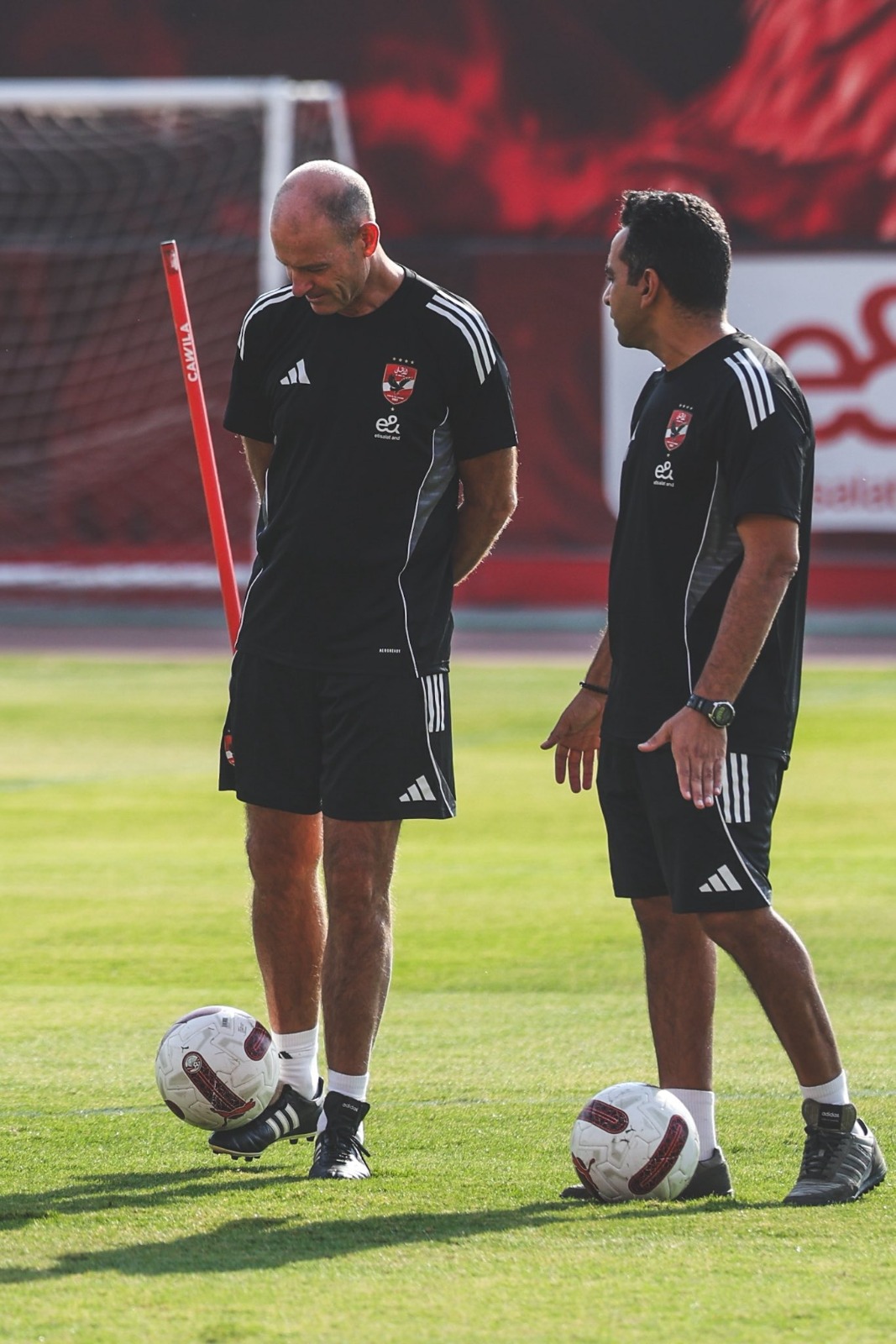 توروب يقود مران الأهلى (2)