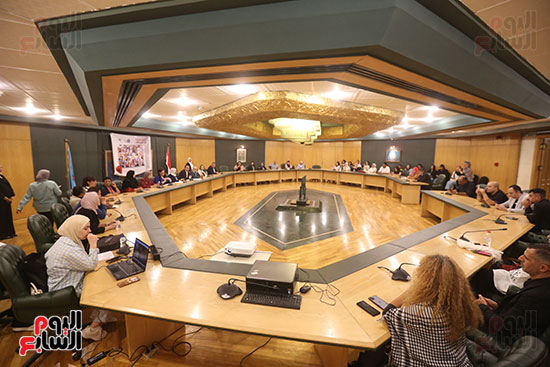 جانب من الندوة