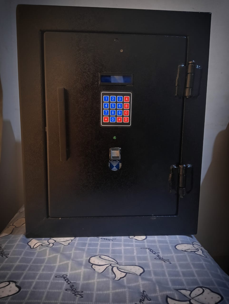 مشروع الخزنة الذكية