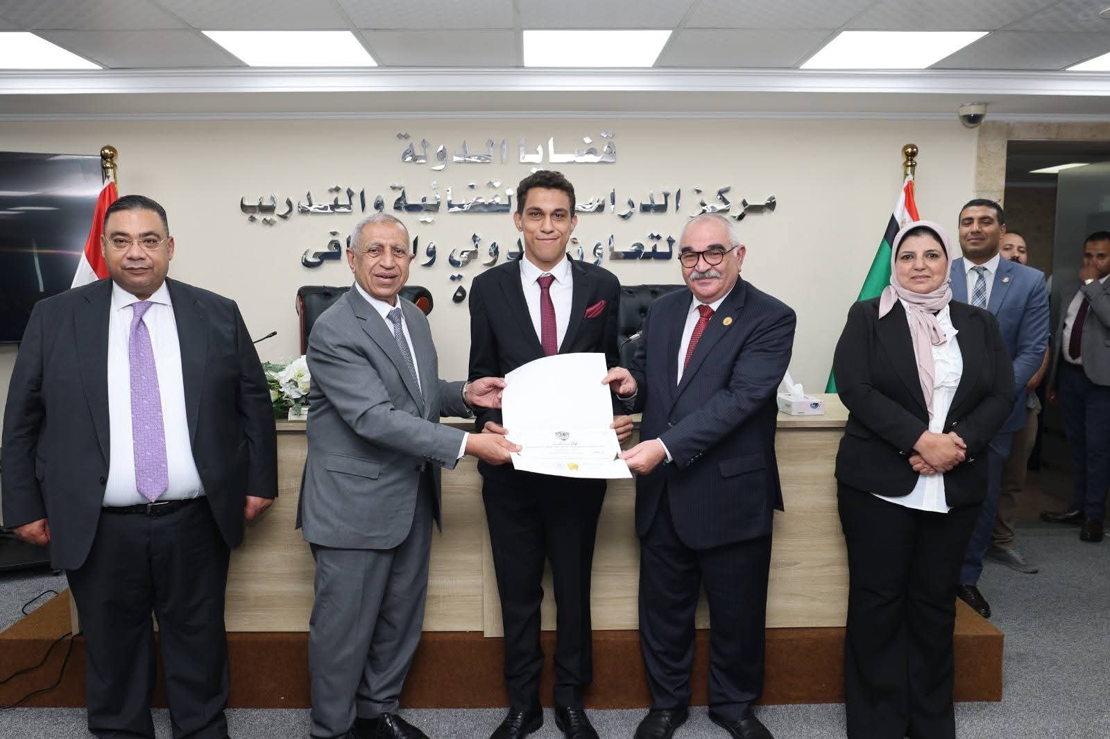 جانب من الافتتاح (2)