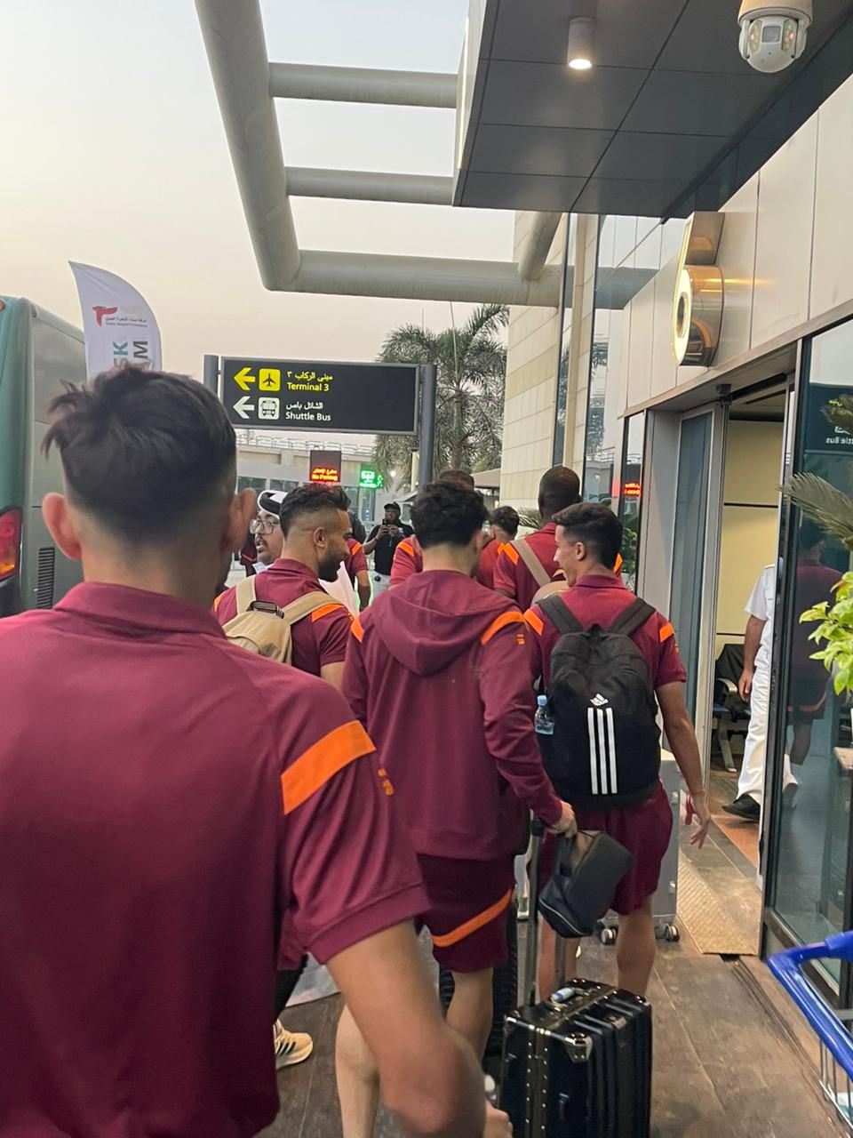 فريق نهضة بركان  يصل القاهرة