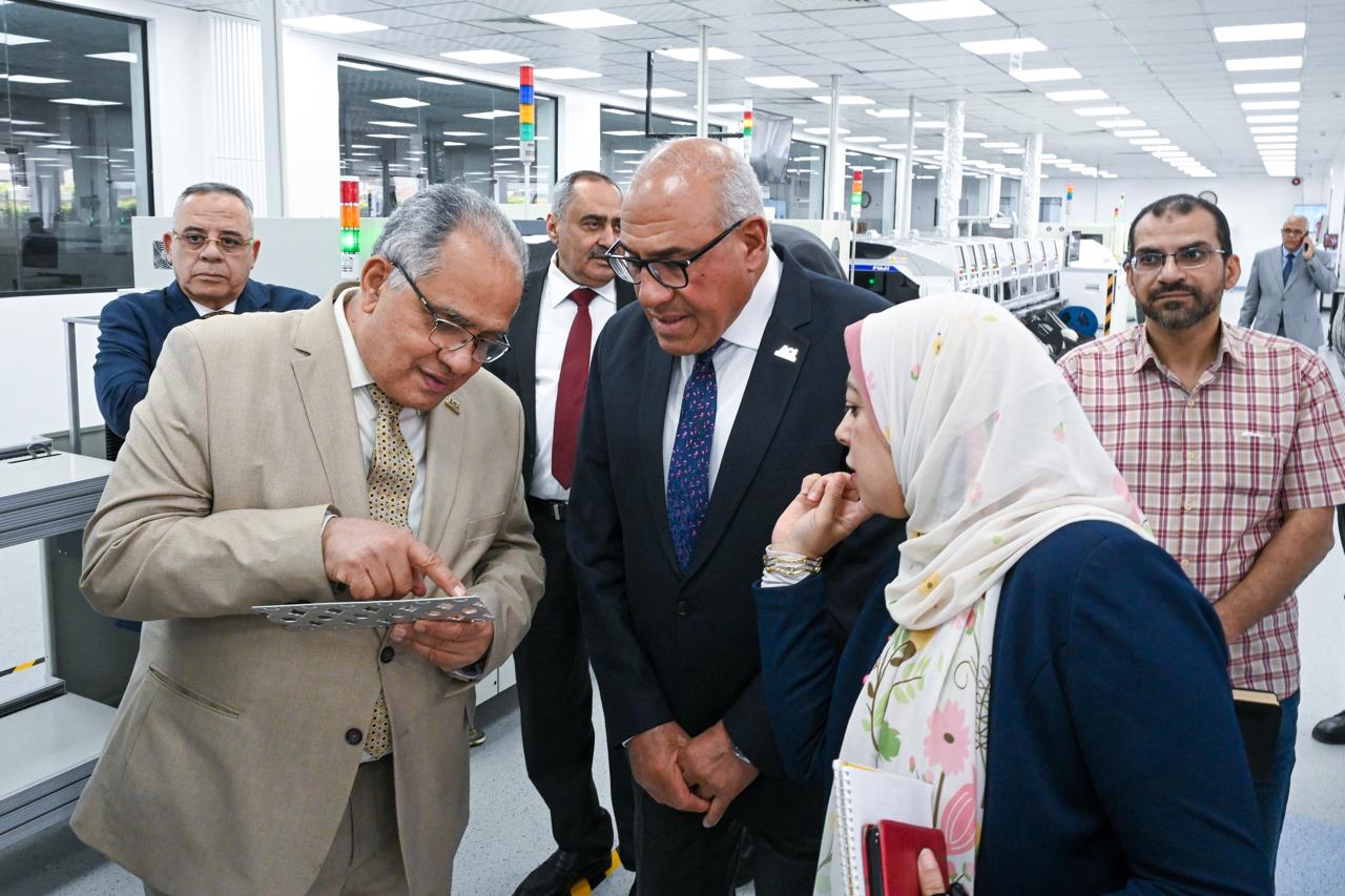 b0b8f0b3-3fe1-4ea9-983e-d9375c531a88